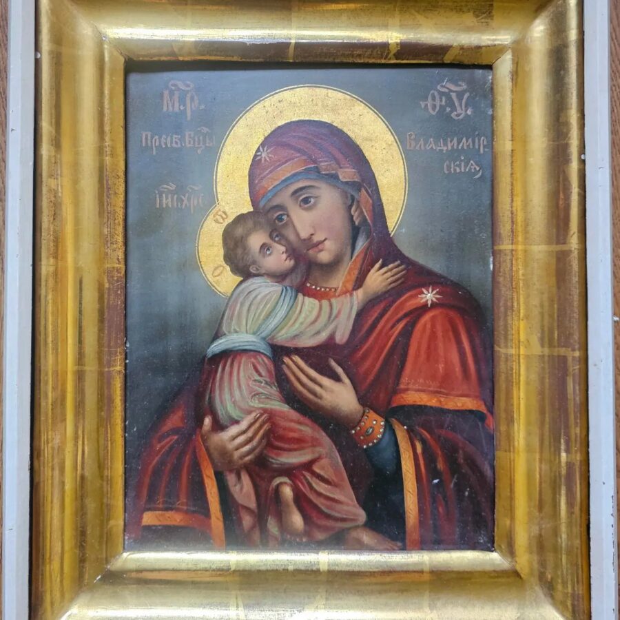 Старинная икона Владимирской Божией Матери.  19 век